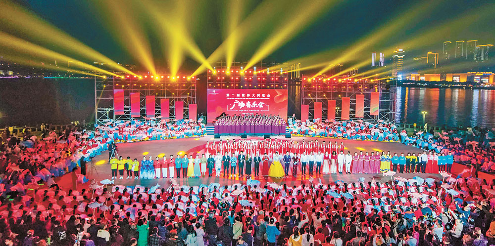 城市遠洋【文化 圖文】世界大河歌會廣場音樂會萬州專場舉行