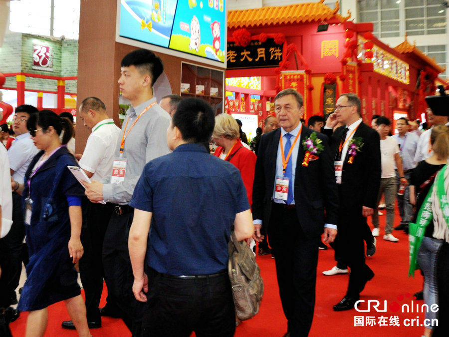 【河南原创】“一带一路”倡议好 多国组团围观中国（漯河）食博会