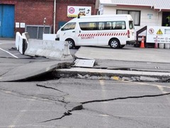 新西兰地震高震级、浅震源为何伤亡小？