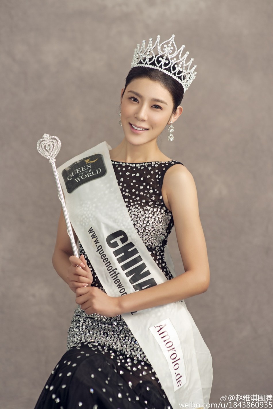 赵雅淇是09年环球旅游中国小姐冠军,世界赛亚军,肤