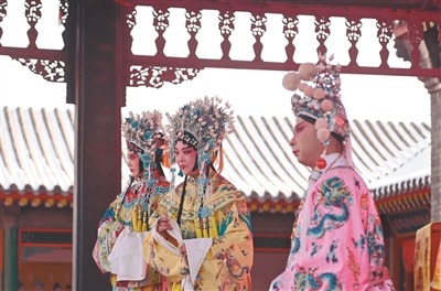 沈阳故宫举办“亭台唱音”传统戏曲文化体验首秀活动