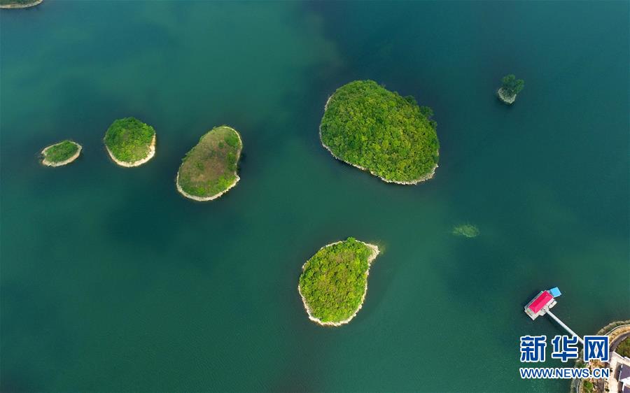 贵阳：阿哈湖美景入画来