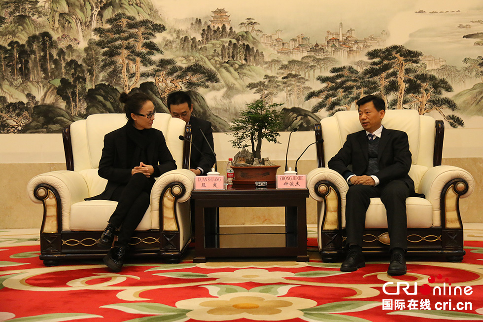 合肥市委常委,宣传部长钟俊杰会见国际在线副总编辑段爽.韩基韬 摄