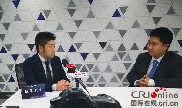 图片默认标题 图片默认标题_fororder_文后组图1:日本Asmik Ace影视公司饭泽光亨先生接受记者采访