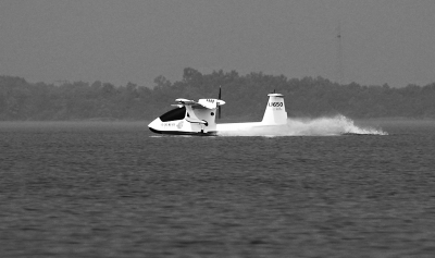 郵政水陸無人機在湖北試飛成功