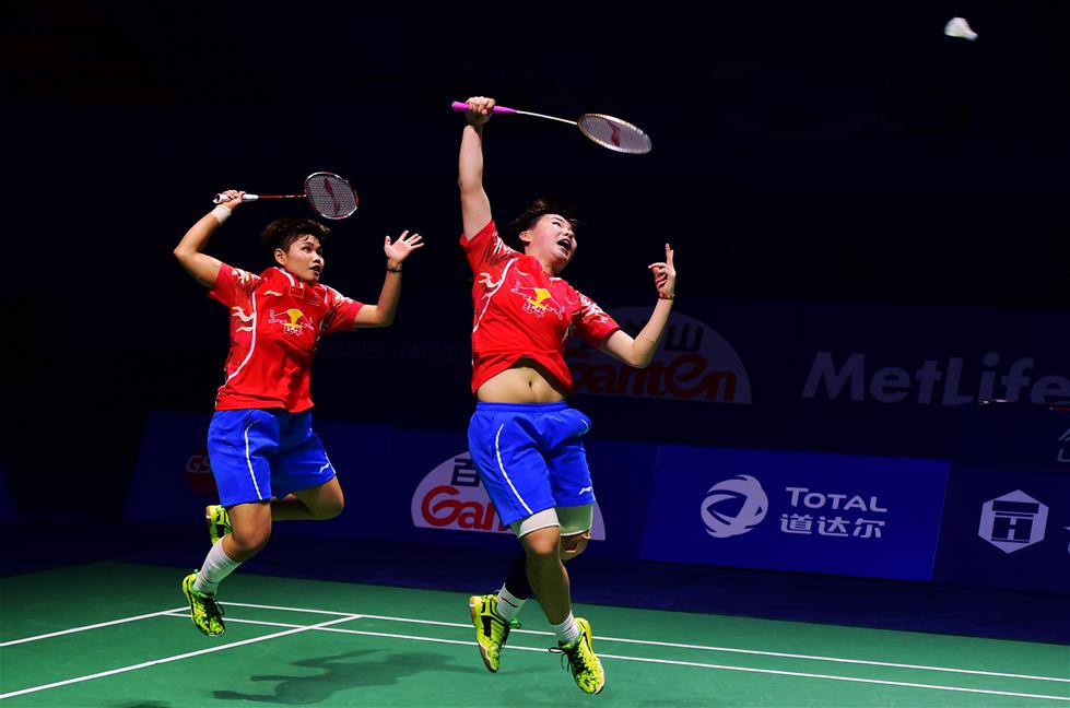 中羽赛：黄东萍/李茵晖获女双亚军