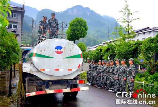 【法制安全】重慶石柱馬武鎮：應急分隊冒雨演練備“處突”