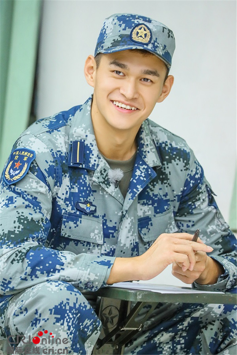 孙杨真男2首谈伤病往事展现坚毅品质图