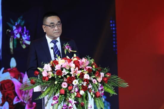 生肖款“湘潭铺子·枸杞槟榔”上市发布 伍子醉现场爱心捐赠120.5万