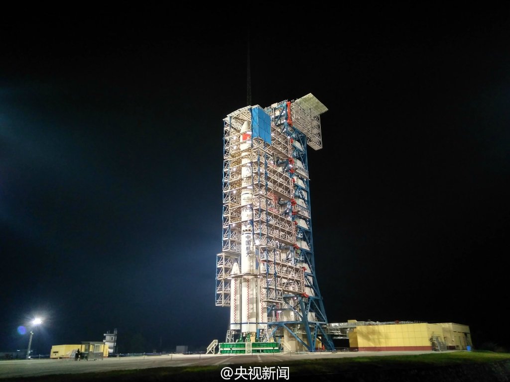 我国成功发射天链一号04星(组图)