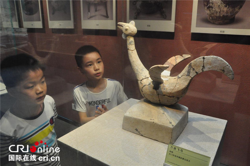 湖北天门市博物馆开馆 300余件遗址文物首次亮相