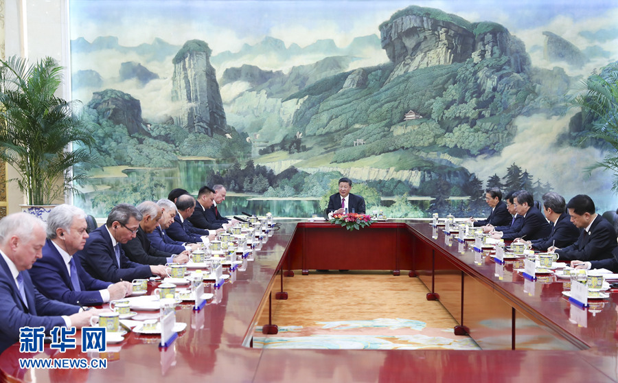 习近平集体会见上海合作组织成员国安全会议秘书会议 外方代表团团长