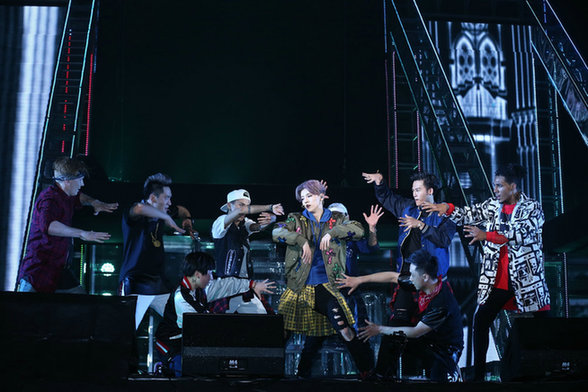 鹿晗愿望季首推巡演DVD 上线101秒宣告售罄