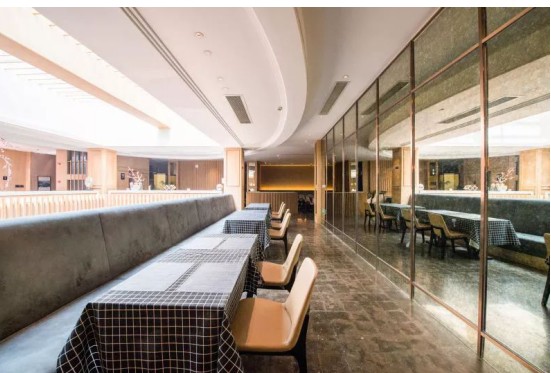 酒店开到了城楼里！亚朵这回玩大了！