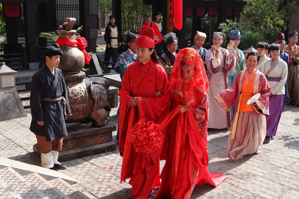 赵丽颖娜扎唐嫣古装剧大婚谁是最美新娘图