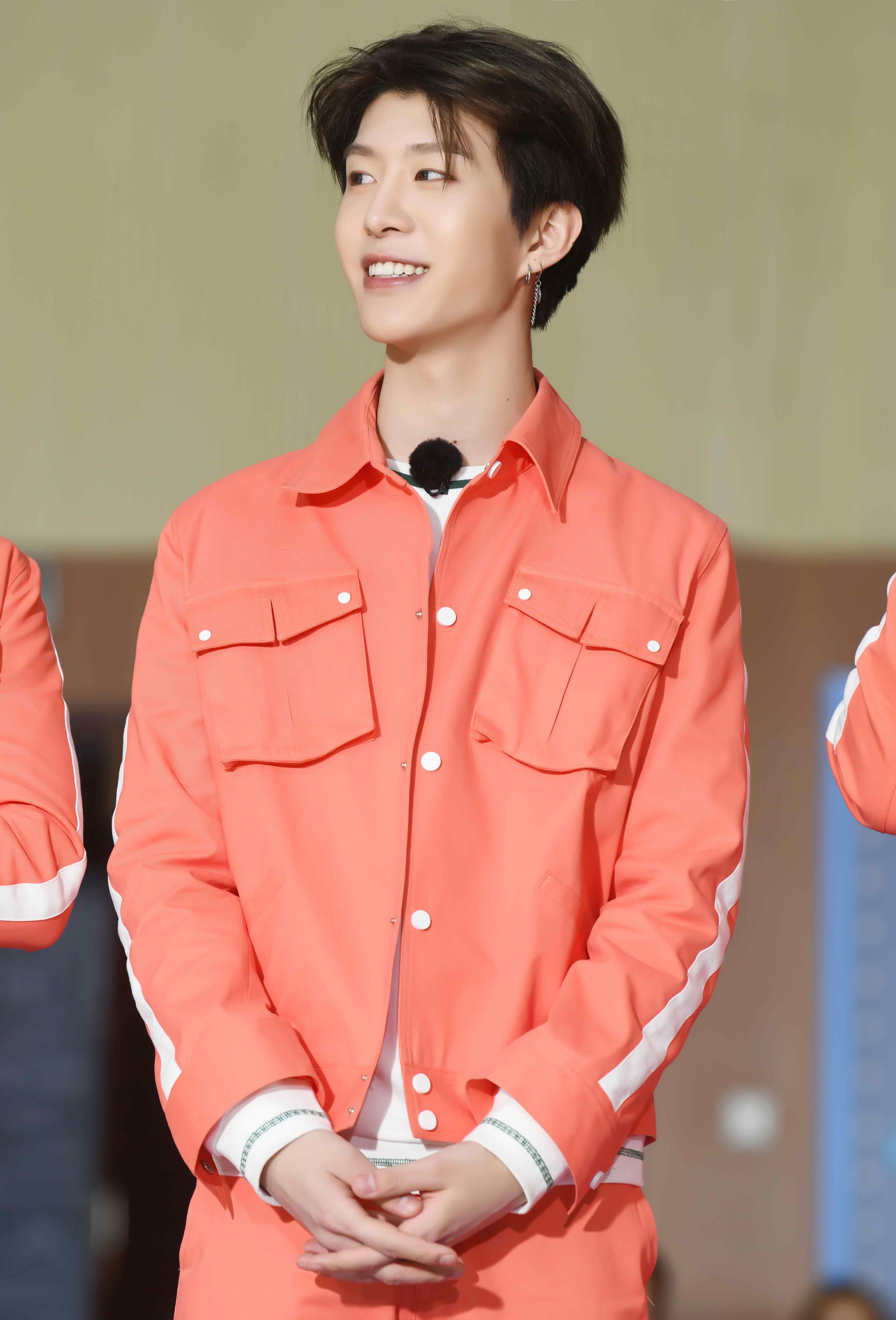 范丞丞将登奔跑吧综艺首秀引人期待