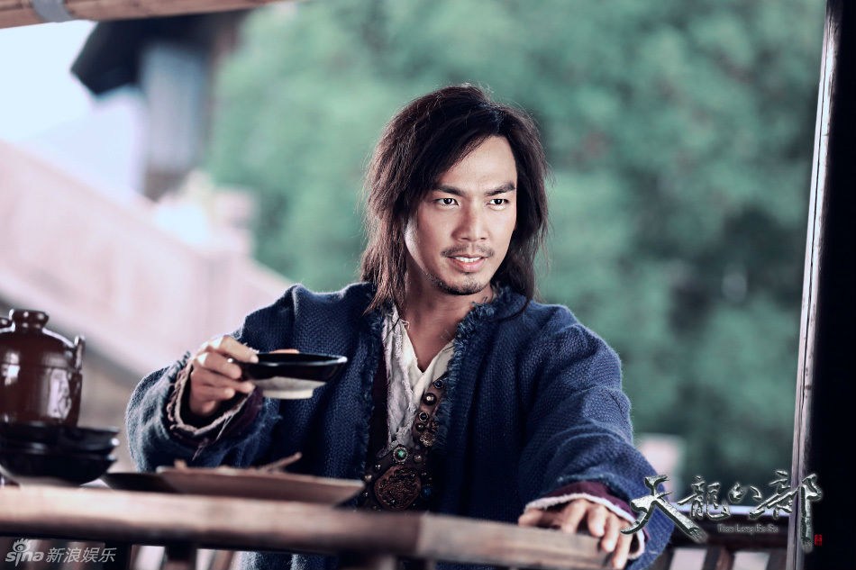 11月,拍摄由金庸2005年修订版同名小说改编武侠电视剧《天龙八部》