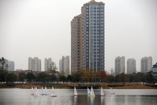 留雲湖上演海模競速 上海拓展水系體育新空間