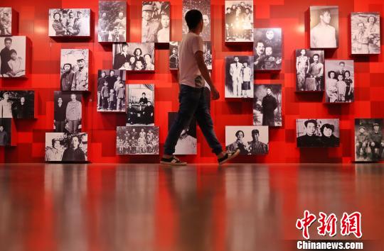 《中国共产党人的家风》档案展在上海市档案馆开展