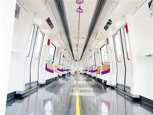 【头条下文字】【八桂大地】（首页标题）南宁地铁3号线列车来了（内容页标题）南宁地铁3号线列车来了 主题色为“锦绣紫”