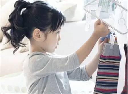 教育孩子要教育他吃三样东西:吃饭、吃苦、吃亏 教育孩子要教育他吃三样东西:吃饭、吃苦、吃亏