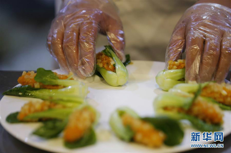 ประชันฝีมือการปรุงอาหาร "พ่อครัวการท่องเที่ยว" ที่อำเภอหยีหนาน