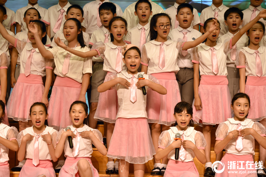 杭州：班班有歌聲 唱響新時代