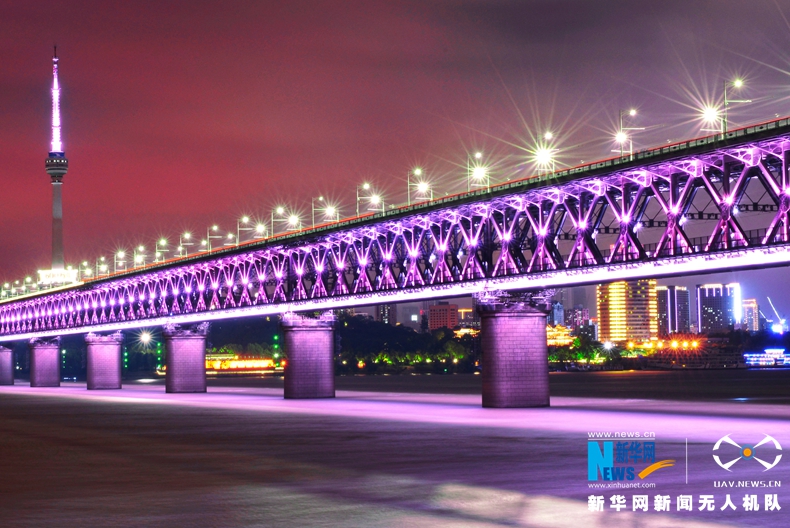 夜與晝——航拍長江第一橋