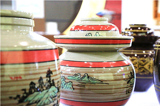 “陶”出魅力 重庆荣昌陶器闪耀西洽会