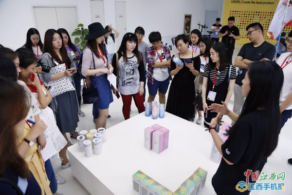 全国网媒记者走进南昌经开区 探寻优质营商环境背后的奥秘（图）