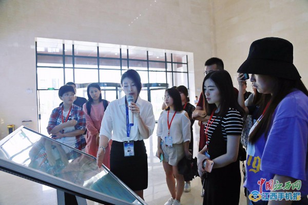 种好梧桐引凤凰 网媒走进中国南昌人力资源服务产业园（图）