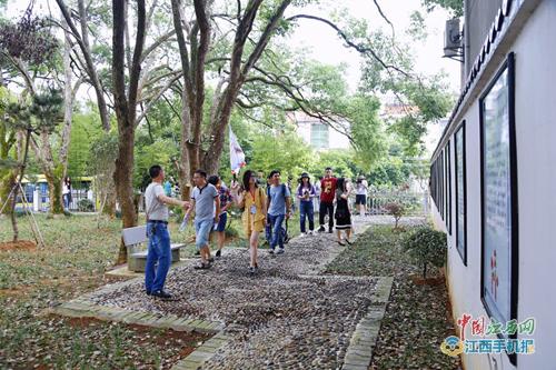 网媒记者参观幽兰君子廉政文化园 感悟清廉正气（图）