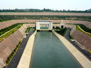 水到渠成共發展——兩條母親河在此相會 大國重器顯神威