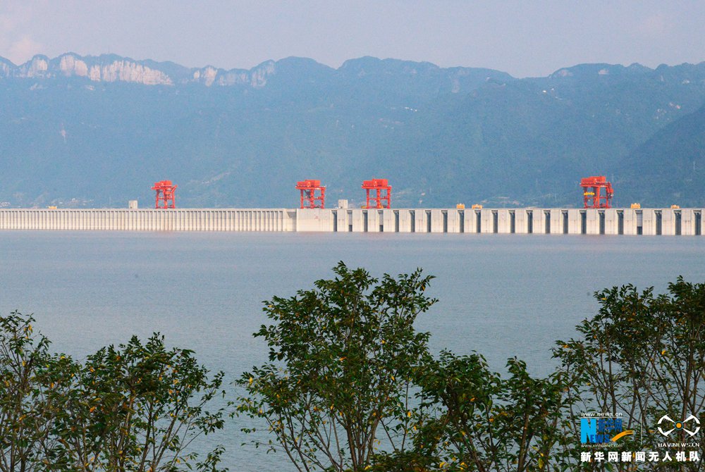 航拍世界第一大水電工程——三峽大壩