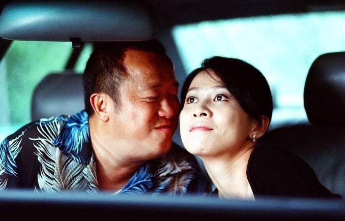 2003年上映的《无间道》系列电影中,刘嘉玲出演片中少有的较为重要的