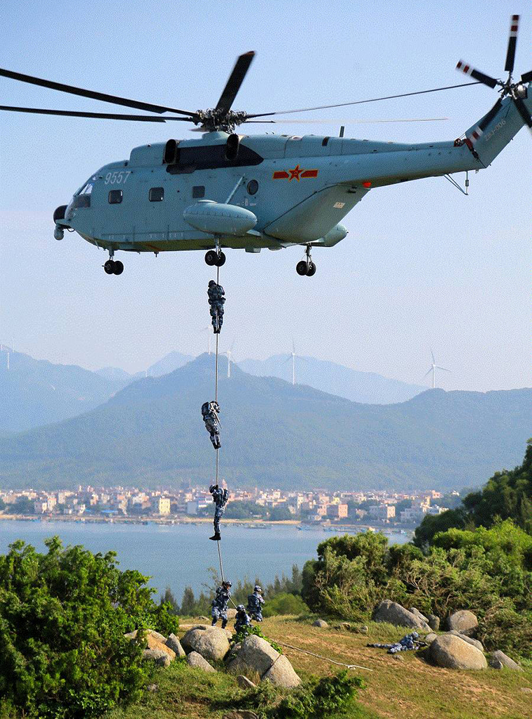 速围观!海军护航特战队员养成手册曝光(组图)