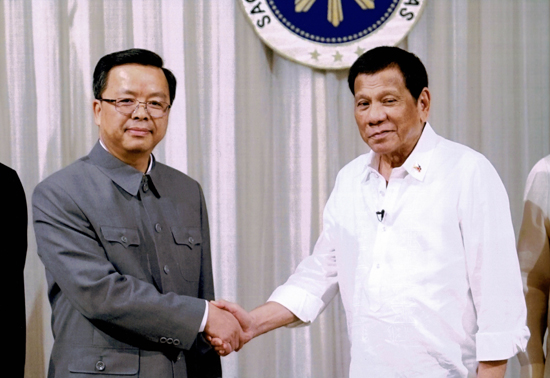 Bagong Embahador ng Tsina sa Pilipinas, nagsumite ng kredensyal kay Pangulong Duterte