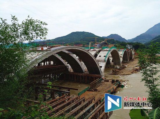 【福建时间 列表】【滚动新闻】【地市 福州】 永泰黄埔大桥河面合龙 计划2018年底建成