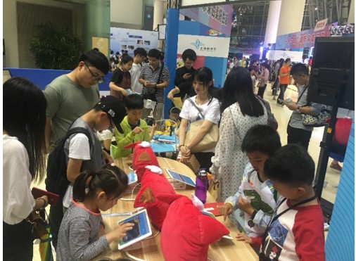 上海科技节备受瞩目 掌门1对1成唯一受邀在线教育企业