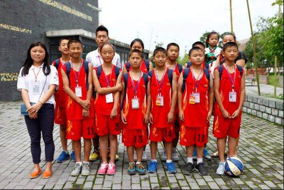 姚基金的乡村篮球“筑梦”记