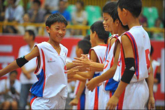 姚基金的乡村篮球“筑梦”记