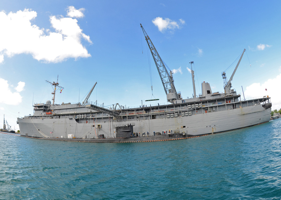 看美軍核潛艇如何安裝巡航導彈 看美軍核潛艇如何安裝巡航導彈