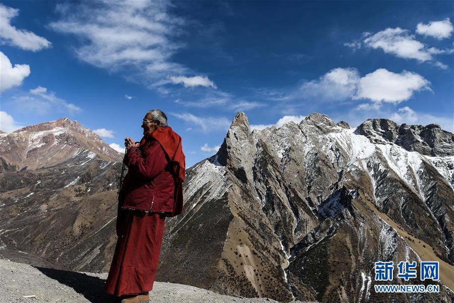 青海玉树：在藏区千年名刹达那寺触摸历史脉搏