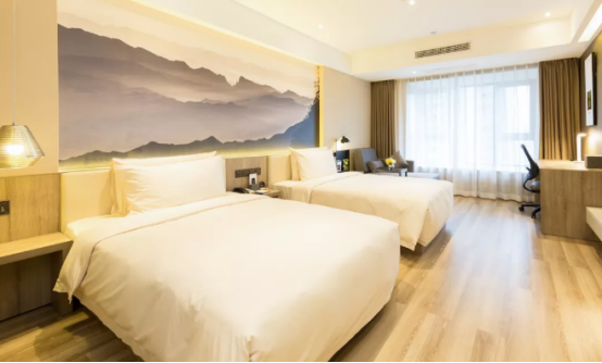 住长嘉汇亚朵酒店 感受“8D”重庆