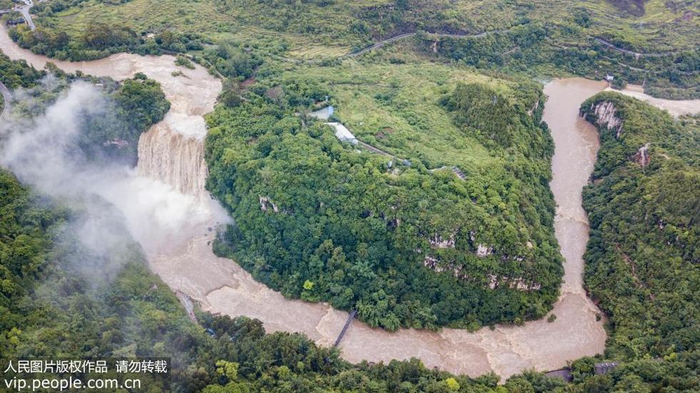 贵州安顺黄果树瀑布迎来丰水期