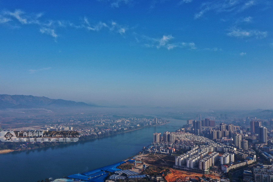 冬日融江如画卷