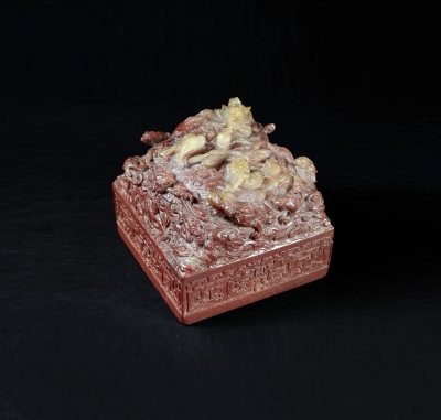 14日法国巴黎德鲁奥拍卖行拍卖的乾隆皇帝一件玉玺 资料图