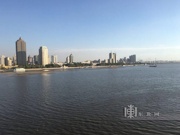 黑龙江省部分地区旱情缓解 松花江哈尔滨段水位上涨