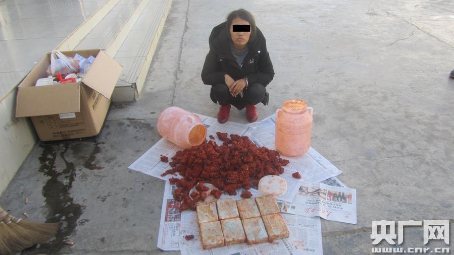 五人将毒品藏匿腌肉罐内 云南破获跨境运输毒品案(组图)