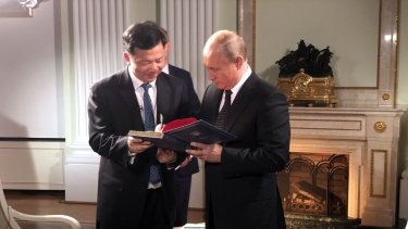 普京:一位被总统职务“耽误”的律师